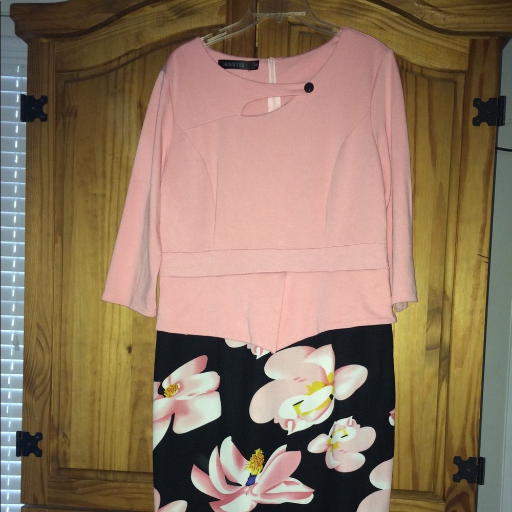 SUPER CUTE PINK FLORAL DRESS - SIZE 4XL
